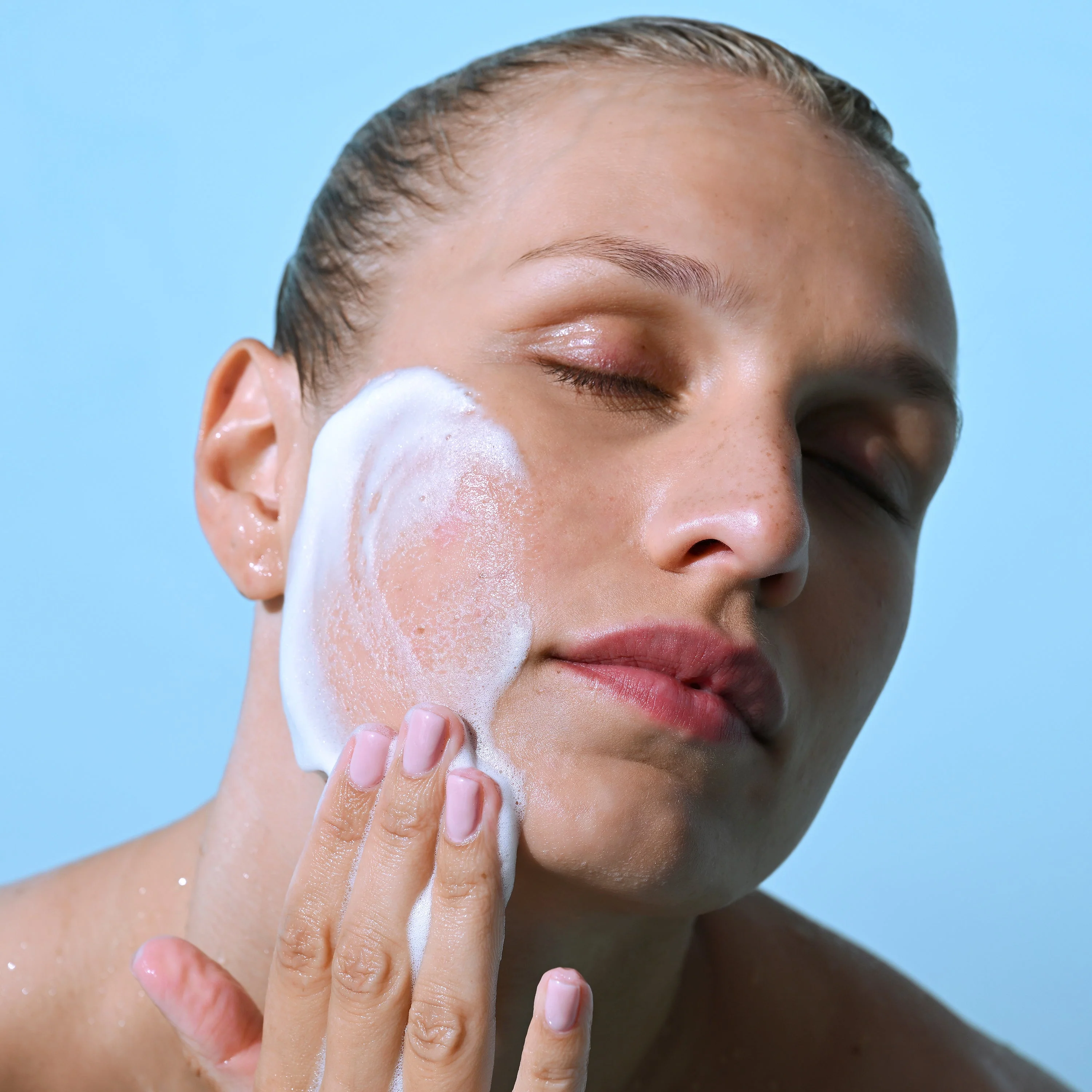 Foaming Cleanser - Image 5